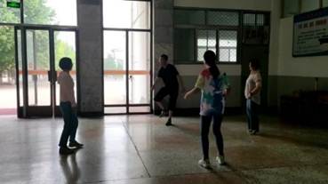 说明: E:\CZG\非教学\工会党务与指导青年教师\20220606 校工会活动视频\澳门十大网投平台排行 姜亚东 踢毽子_Moment.jpg